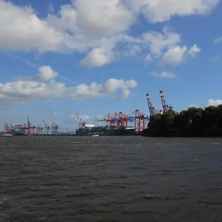 Elbe Diek 公寓