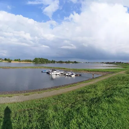 Elbe Diek 公寓